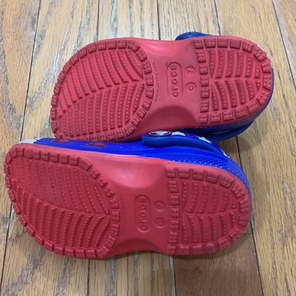 Boys Crocs American Flag Size 7 GUC - Picture 6 of 7